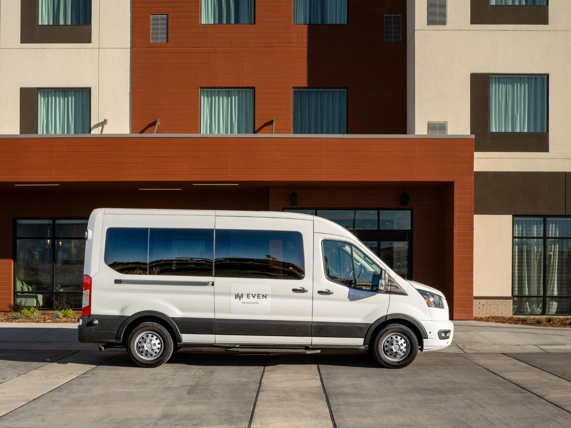 Even Hotel Bozeman Yellowstone Intl Arpt By Ihg Belgrade Bagian luar foto